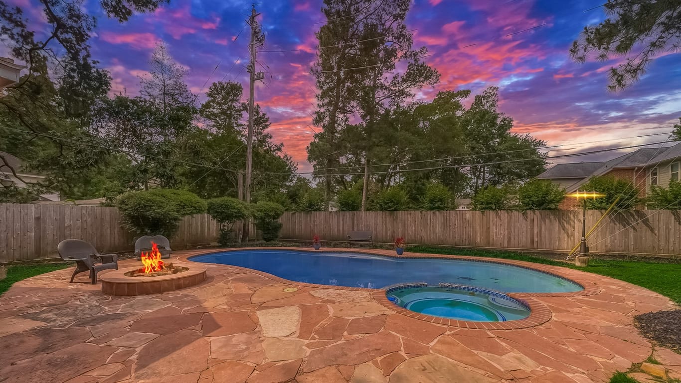 Spring 2-story, 4-bed 16311 Hexham Drive-idx