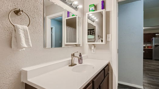 Spring 1-story, 3-bed 3211 Kentwood Drive-idx