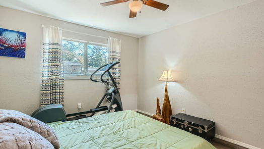 Spring 1-story, 3-bed 3211 Kentwood Drive-idx