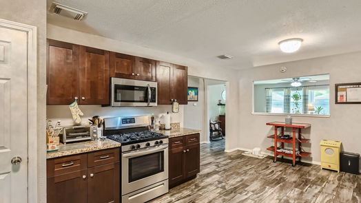 Spring 1-story, 3-bed 3211 Kentwood Drive-idx