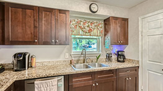 Spring 1-story, 3-bed 3211 Kentwood Drive-idx