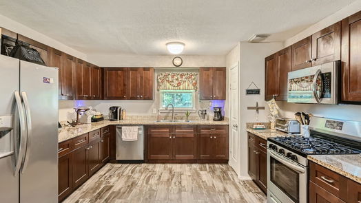 Spring 1-story, 3-bed 3211 Kentwood Drive-idx