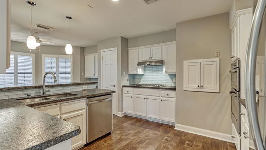 The Woodlands 2-story, 3-bed 22 Fairway Oaks Place-idx
