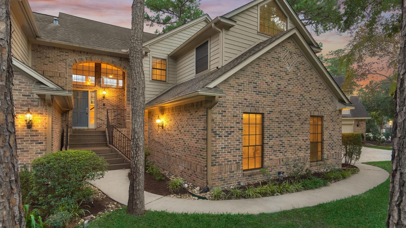 The Woodlands 2-story, 3-bed 22 Fairway Oaks Place-idx