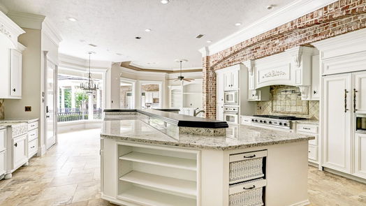The Woodlands 2-story, 6-bed 126 S Tranquil Path-idx