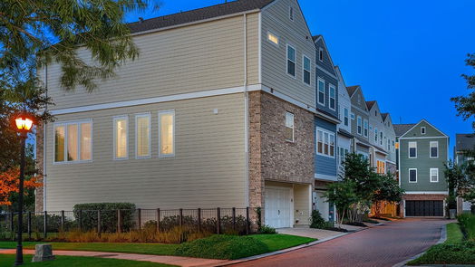 The Woodlands 3-story, 3-bed 250 Breezy Way-idx