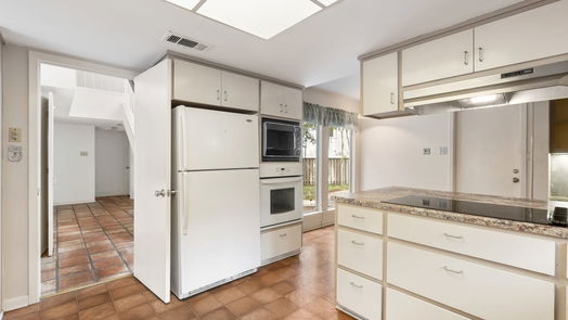 The Woodlands 2-story, 4-bed 10711 E Timberwagon Circle-idx