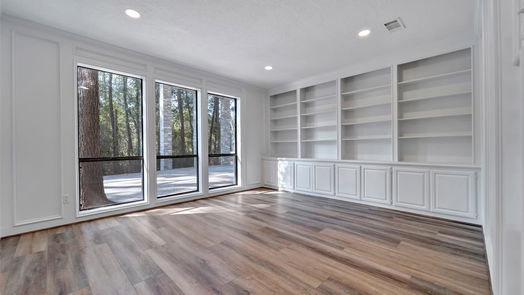 The Woodlands 2-story, 7-bed 10608 Wild Ridge Drive-idx