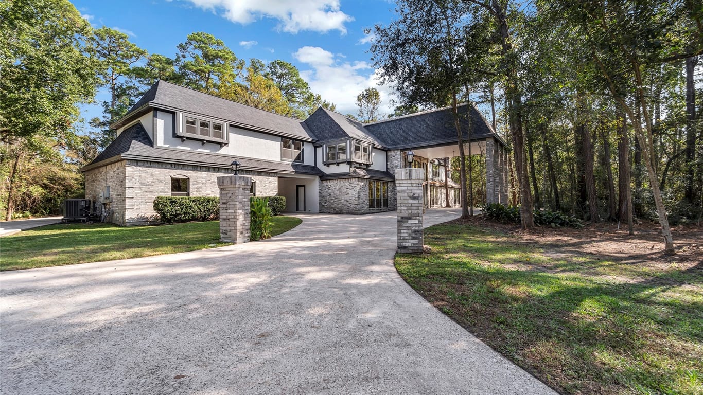 The Woodlands 2-story, 7-bed 10608 Wild Ridge Drive-idx