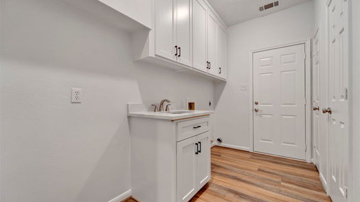 The Woodlands 2-story, 7-bed 10608 Wild Ridge Drive-idx