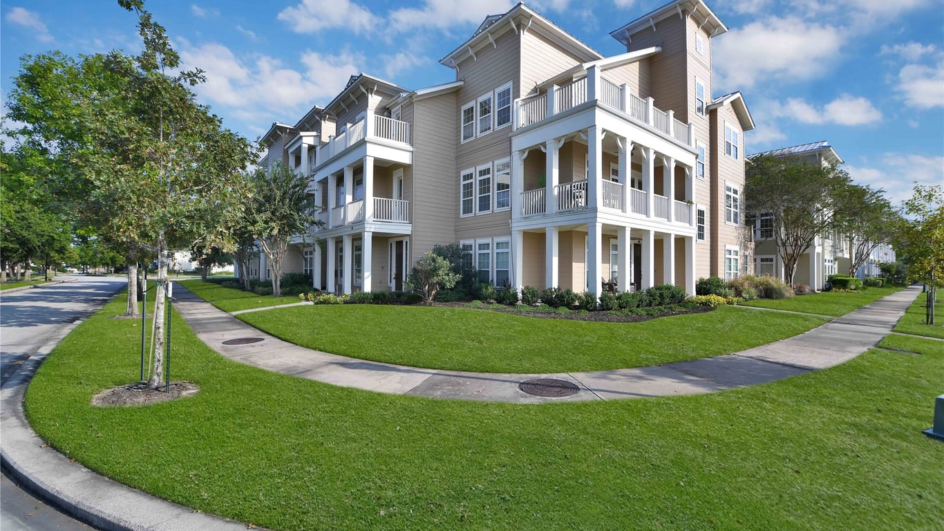 The Woodlands 3-story, 3-bed 210 Breezy Way-idx