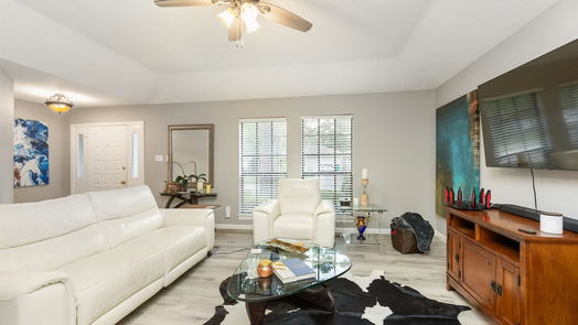 Spring 1-story, 4-bed 118 E Mistybreeze Circle-idx