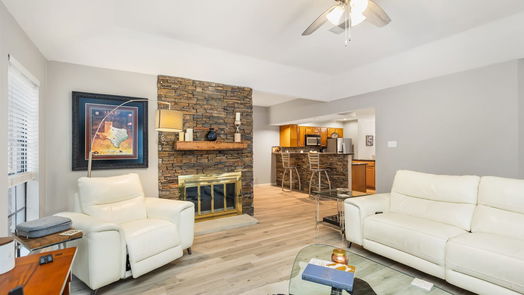 Spring 1-story, 4-bed 118 E Mistybreeze Circle-idx