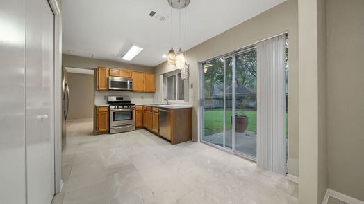 Spring 2-story, 4-bed 15 Cottage Grove Place-idx