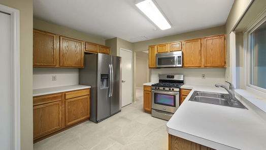 Spring 2-story, 4-bed 15 Cottage Grove Place-idx
