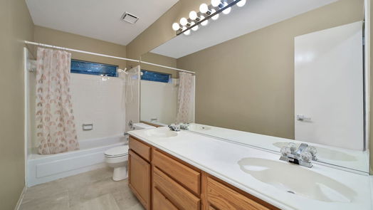 Spring 2-story, 4-bed 15 Cottage Grove Place-idx