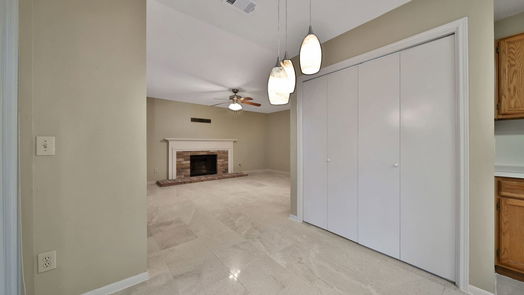 Spring 2-story, 4-bed 15 Cottage Grove Place-idx