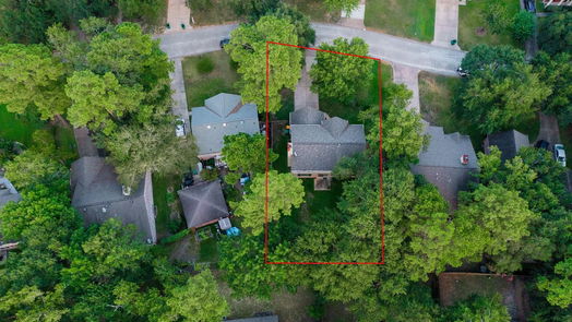 Spring 2-story, 4-bed 15 Cottage Grove Place-idx