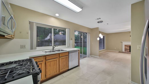Spring 2-story, 4-bed 15 Cottage Grove Place-idx
