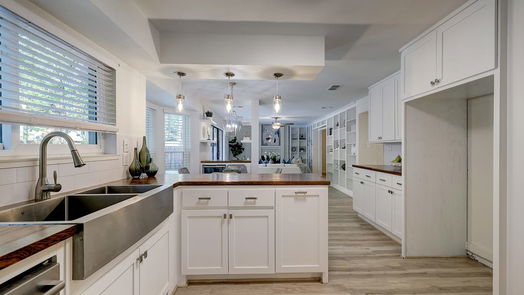 The Woodlands 2-story, 5-bed 26 Sylvan Forest Drive-idx