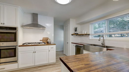 The Woodlands 2-story, 5-bed 26 Sylvan Forest Drive-idx