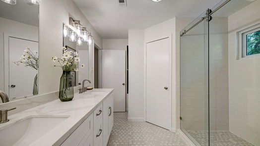The Woodlands 2-story, 5-bed 26 Sylvan Forest Drive-idx