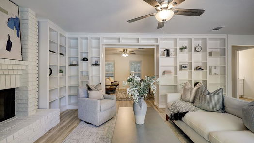 The Woodlands 2-story, 5-bed 26 Sylvan Forest Drive-idx
