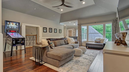 The Woodlands 2-story, 5-bed 11 N Heritage Hill Circle-idx