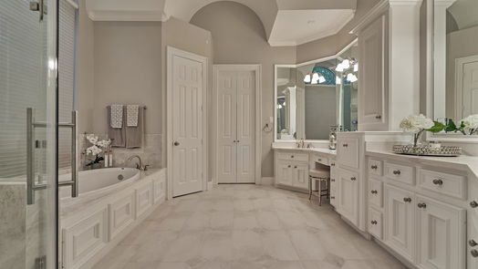 The Woodlands 2-story, 5-bed 11 N Heritage Hill Circle-idx