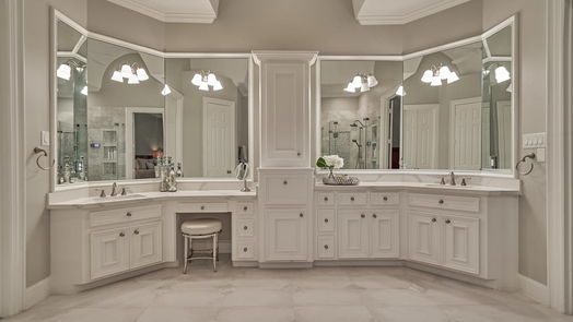 The Woodlands 2-story, 5-bed 11 N Heritage Hill Circle-idx
