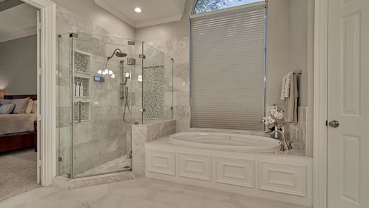 The Woodlands 2-story, 5-bed 11 N Heritage Hill Circle-idx