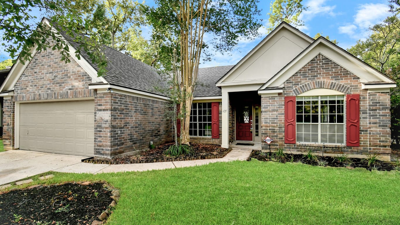 The Woodlands 1-story, 4-bed 107 S Village Knoll Circle-idx