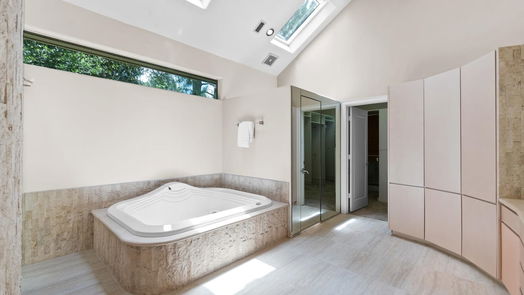 The Woodlands 2-story, 5-bed 30 Windward Court-idx