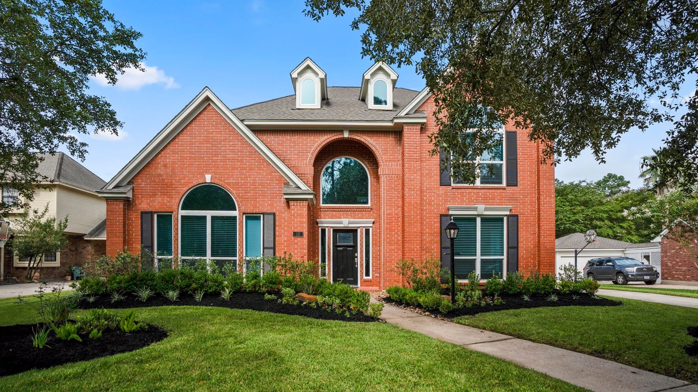 The Woodlands 2-story, 5-bed 18 Featherfall Place-idx