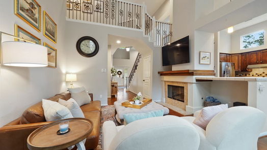 The Woodlands 2-story, 4-bed 135 Wisteria Walk Circle-idx