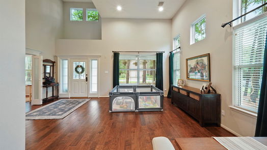 The Woodlands 2-story, 4-bed 135 Wisteria Walk Circle-idx