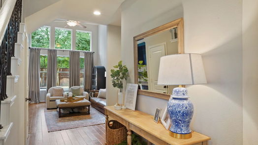 The Woodlands 2-story, 4-bed 135 Wisteria Walk Circle-idx