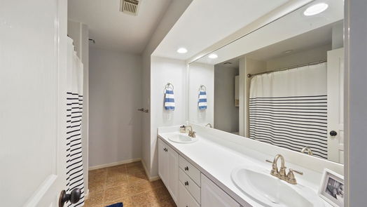 The Woodlands 2-story, 4-bed 135 Wisteria Walk Circle-idx