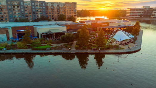 The Woodlands 2-story, 6-bed 4 Wedgewood Pt-idx