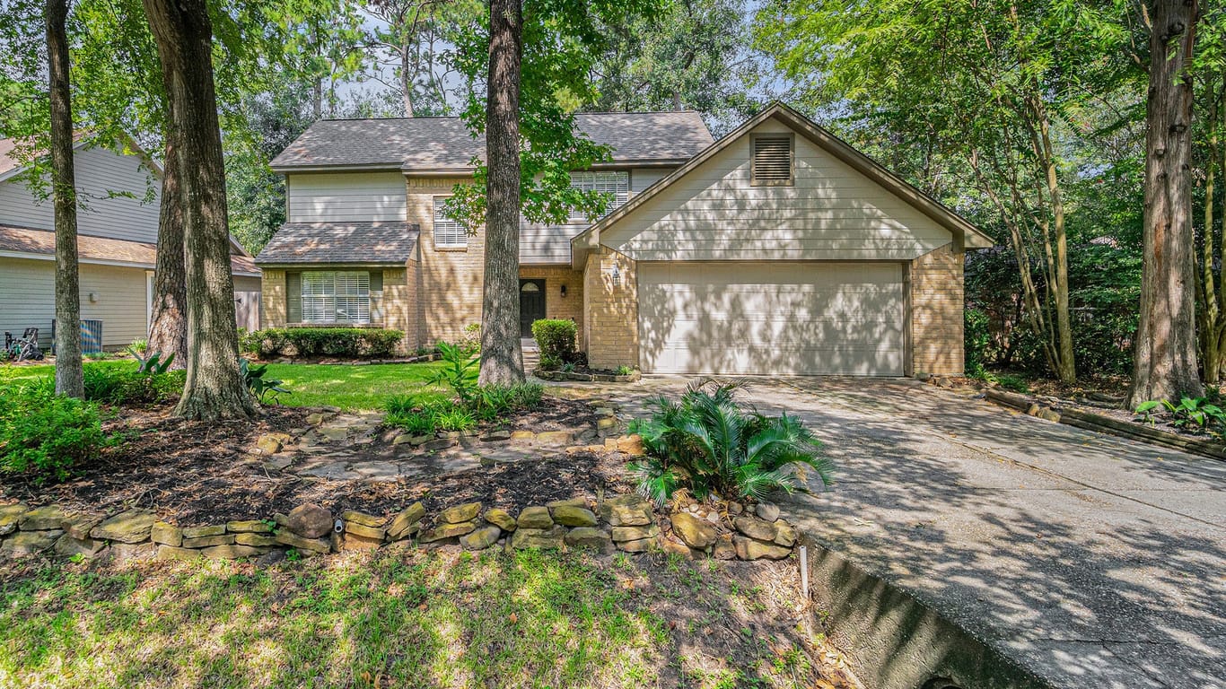 The Woodlands 2-story, 4-bed 8 Hickory Oak Drive-idx