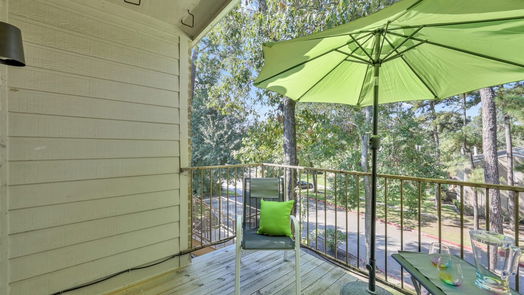 The Woodlands 3-story, 2-bed 3500 Tangle Brush Drive 84-idx