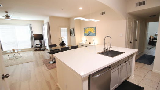 The Woodlands 1-story, 2-bed 6607 Lake Woodlands Drive 524-idx