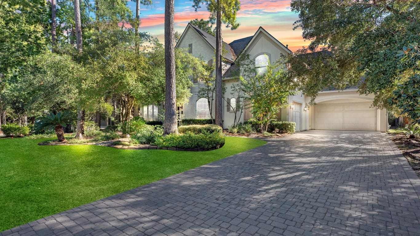 The Woodlands 2-story, 5-bed 11 Pine Lodge Place-idx
