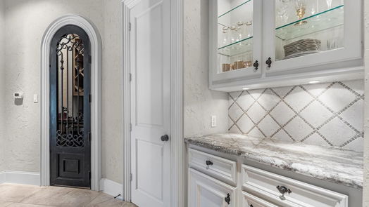The Woodlands 2-story, 5-bed 11 Pine Lodge Place-idx