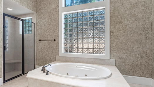 The Woodlands 2-story, 5-bed 11 Pine Lodge Place-idx