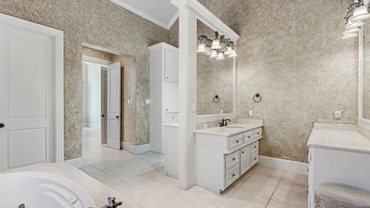 The Woodlands 2-story, 5-bed 11 Pine Lodge Place-idx