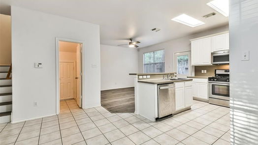 The Woodlands 2-story, 3-bed 149 E Summerhaze Circle-idx