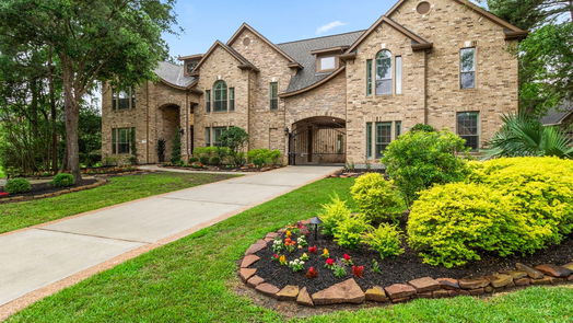 The Woodlands 2-story, 5-bed 15 N Veilwood Circle-idx