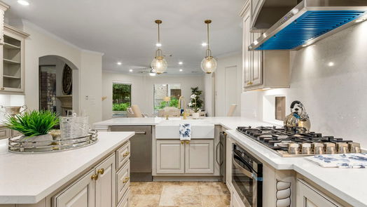 The Woodlands 2-story, 5-bed 15 N Veilwood Circle-idx