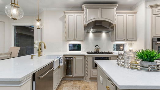 The Woodlands 2-story, 5-bed 15 N Veilwood Circle-idx